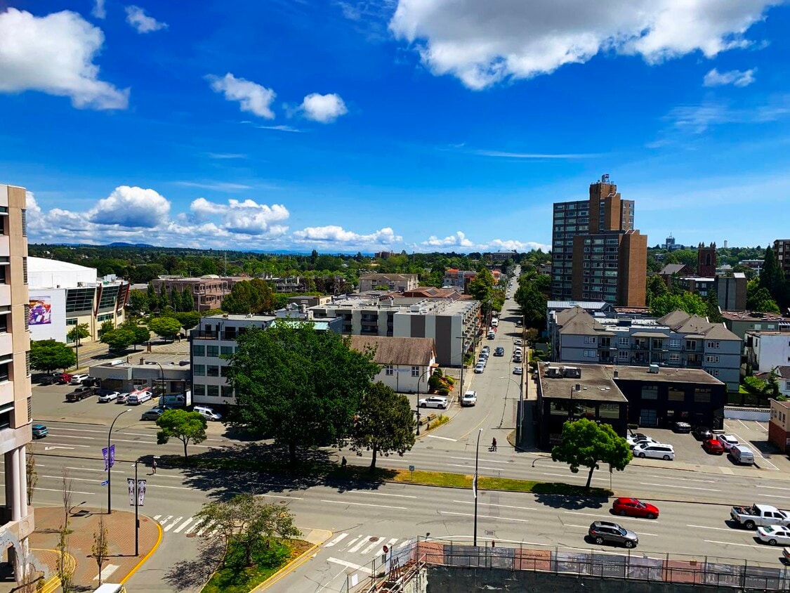 777 Herald St Unit Harry's, Victoria, BC V8T 0C7 Condo for Rent in