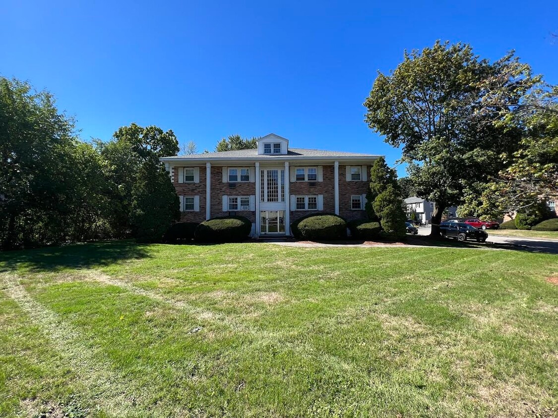 53 N Billerica Rd Unit 5, Lowell, MA 01852 Apartments in Lowell, MA