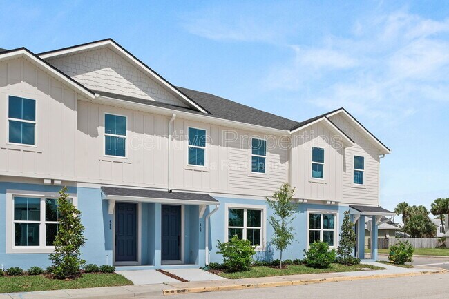 Building Photo - 438 Goodall Ave