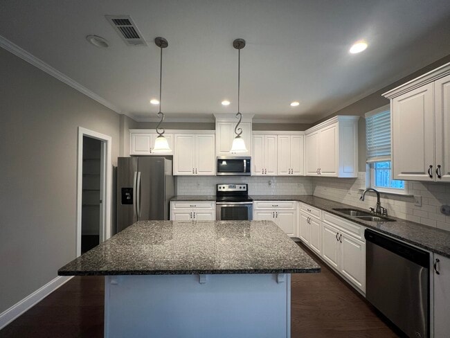 Building Photo - 862 Williford Run Dr