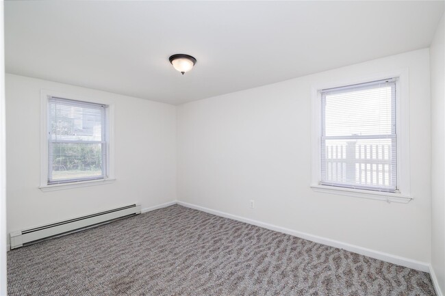 Foto del edificio - 517 E Broadway