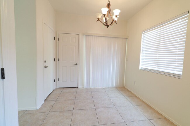 Foto del edificio - Great Location! 3Bed 2Bath House