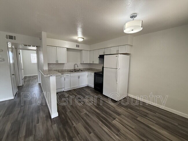 Foto del edificio - 917 N Yale Ave