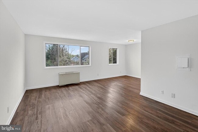 Building Photo - 4570 MacArthur Blvd NW