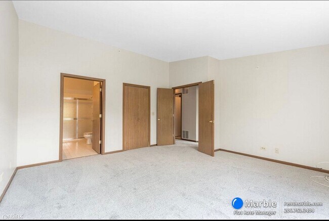 Foto del edificio - 2 br, 2 bath Townhome - 1408 W Crane St Un...