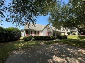 Building Photo - 327 Springfield Cir
