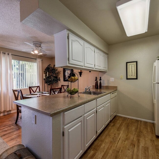 2x2 - Laurel Oaks