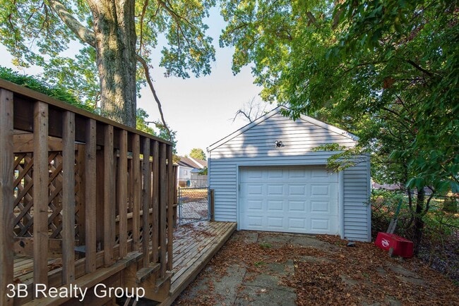 Building Photo - 3 br, 2 bath House - 7725 Moss Ct.