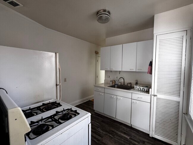 Foto del edificio - 2540 N Halsted St