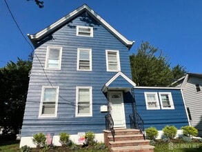 Building Photo - 426 Willow Ave