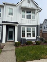 Building Photo - 6890 SE Crimson Ln