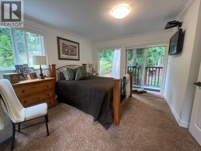 Building Photo - 26450 Ferguson Ave