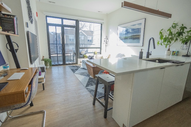 Foto del edificio - 4806 N Magnolia Ave