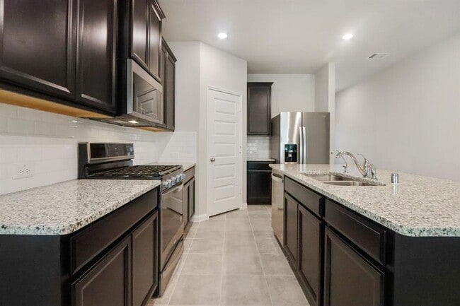 Building Photo - 21606 Blue Sapphire Ct