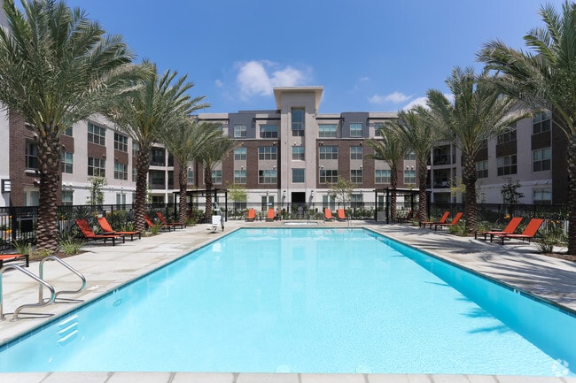 Building Photo - Monterey Station