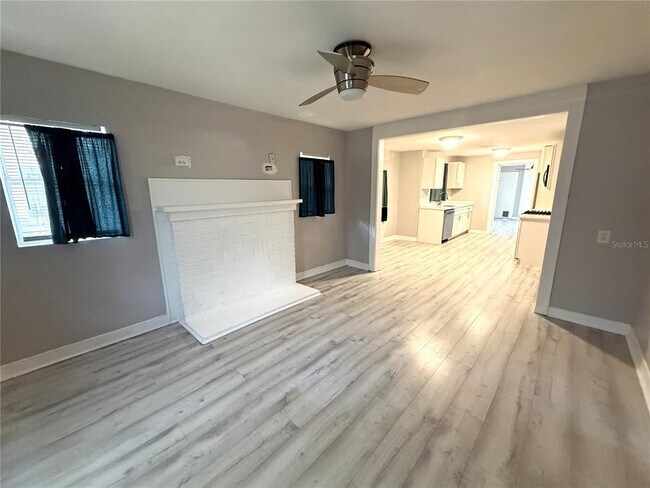 Foto del edificio - 2221 23rd Ave S