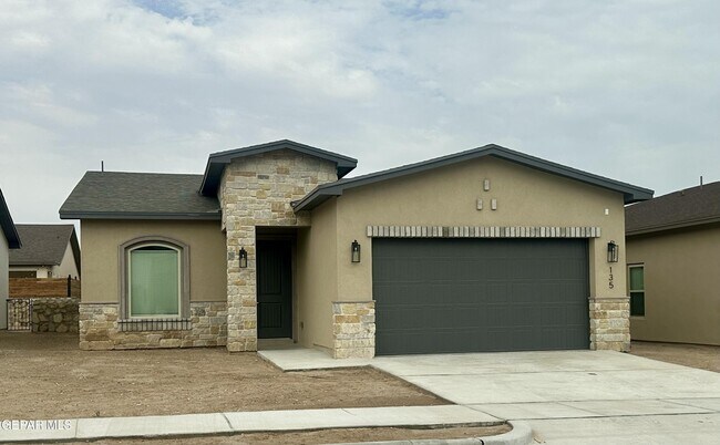 Foto del edificio - 135 Bonnie Trl