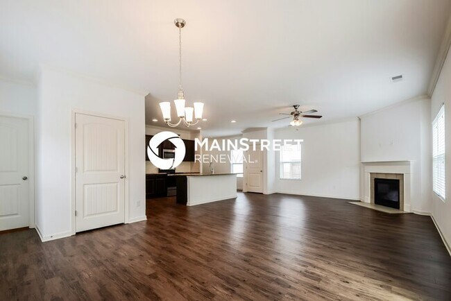 Building Photo - 4 Bedroom Pet-Friendly Home in Fultondale, AL with Main Street Renewal