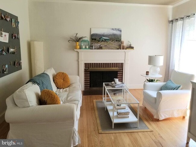 Foto del edificio - 1243 N Vermont St