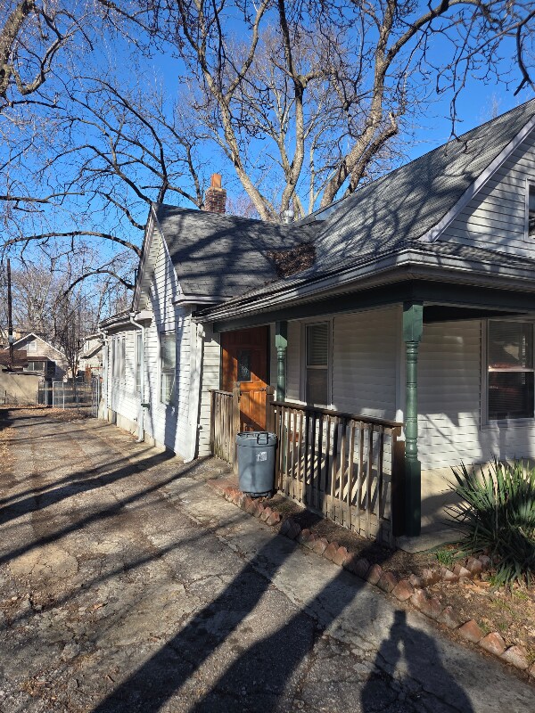 Foto del edificio - 4408 Cambridge St