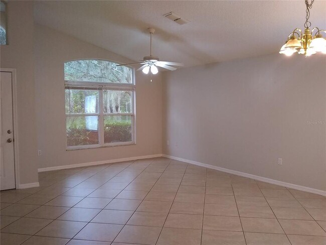 Building Photo - 3801 Heritage Oaks Ct