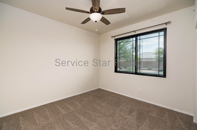 Foto del edificio - 3476 N Cinnabar Ln