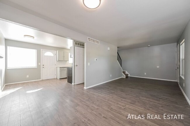 Foto del edificio - 3984 S Richfield St