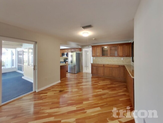 Building Photo - 1866 Belleair Rd