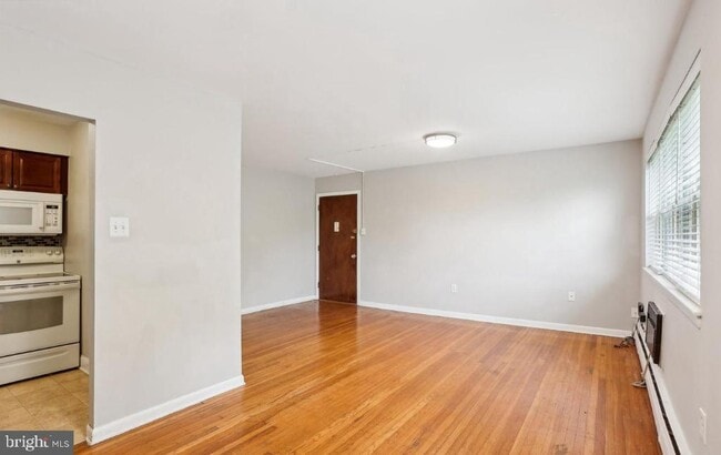 Building Photo - 1100 Tyson Ave