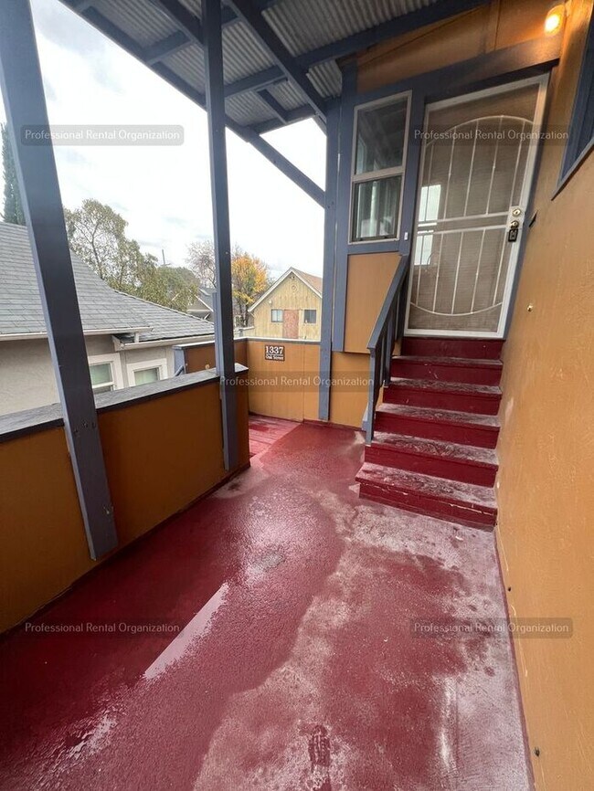 Foto del edificio - Experience the charm of Napa, CA living in this one-bedroom, one-bathroom apartment. Available now!!