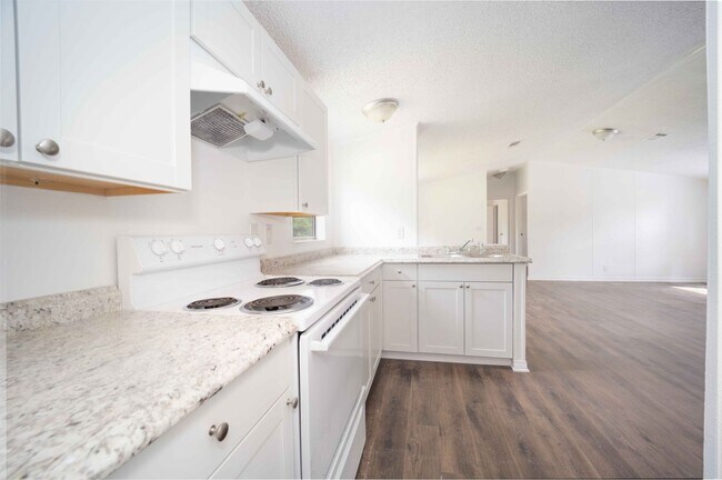 Foto del edificio - 4872 Evans St