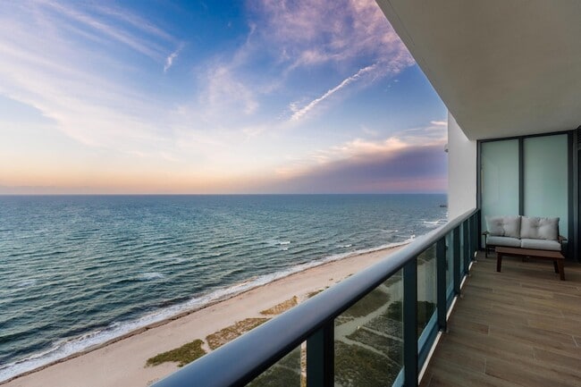 Photo - 900 N Ocean Blvd Apartment