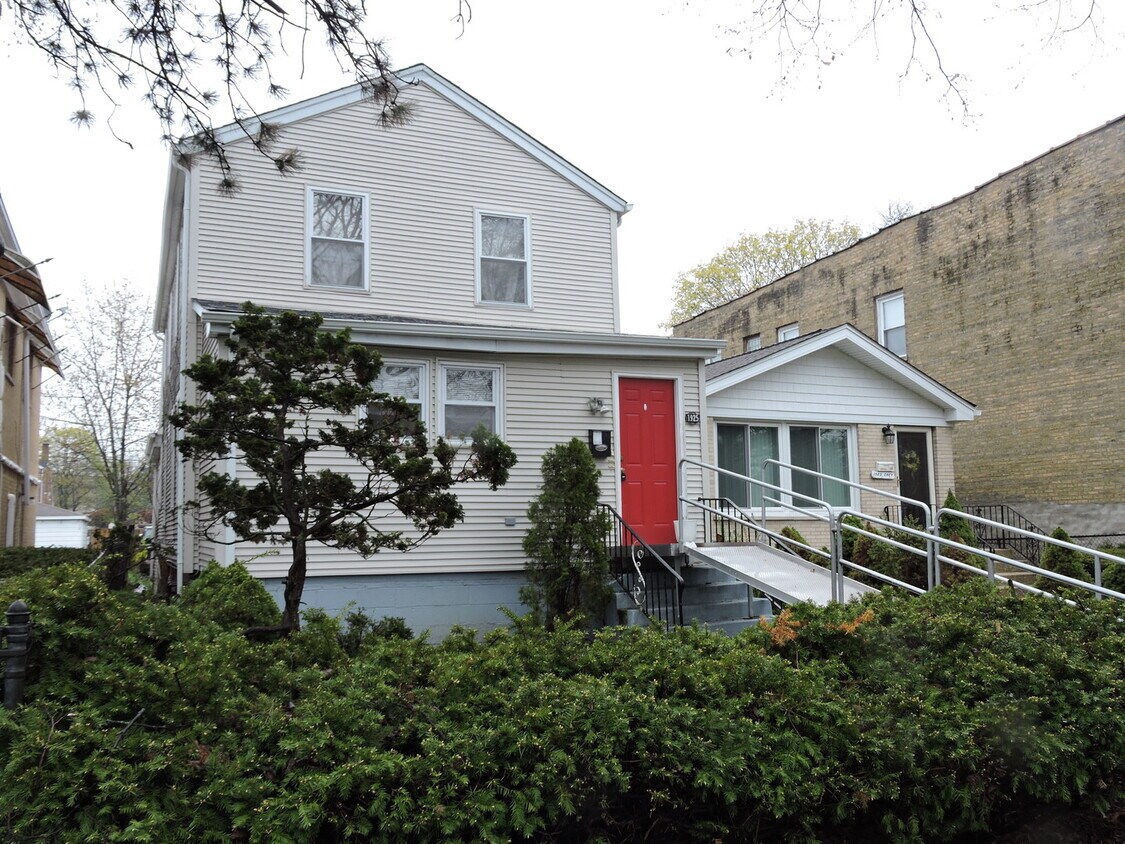 1925 GREY Ave Unit 1, Evanston, IL 60201 Condo for Rent in Evanston