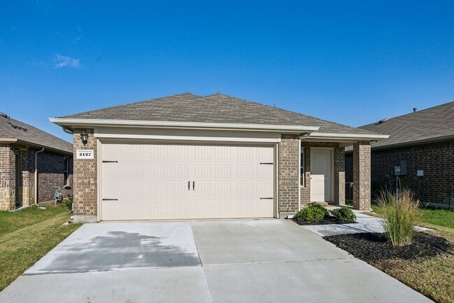 Building Photo - 2127 Ocelot St