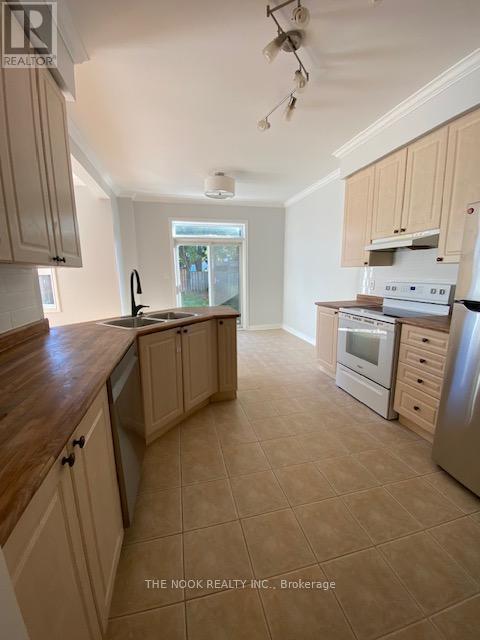 Building Photo - 107 Charest Pl