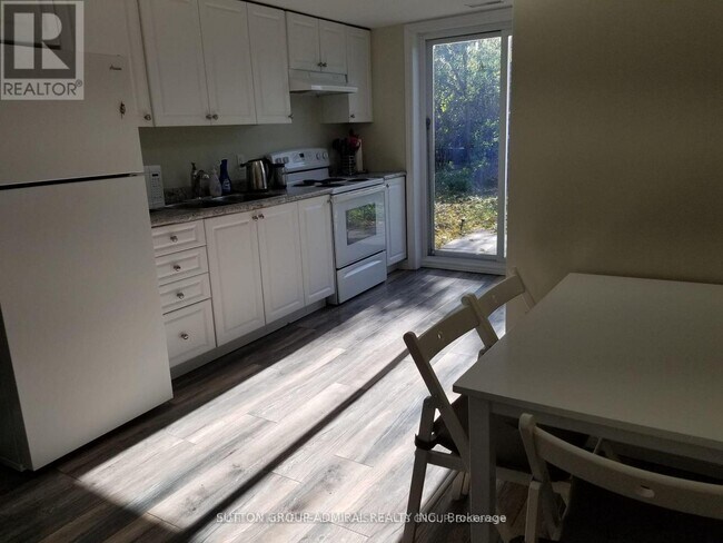 Photo du bâtiment - 15 B Cundles Rd E