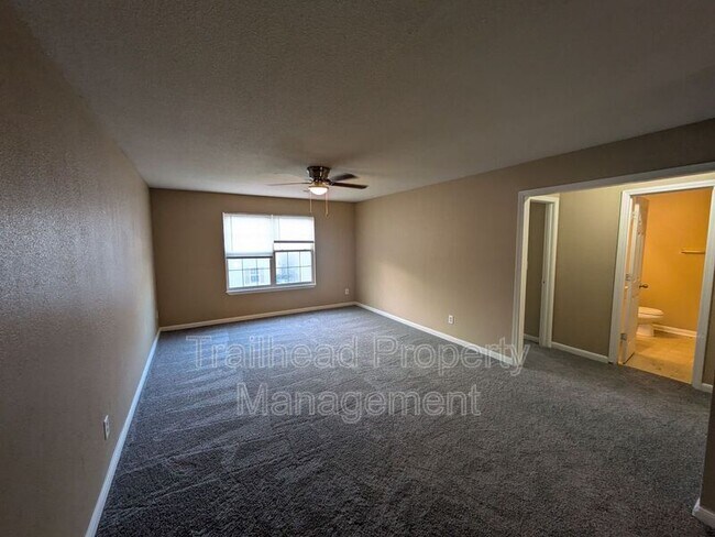 Foto del edificio - 215 S Hudson St