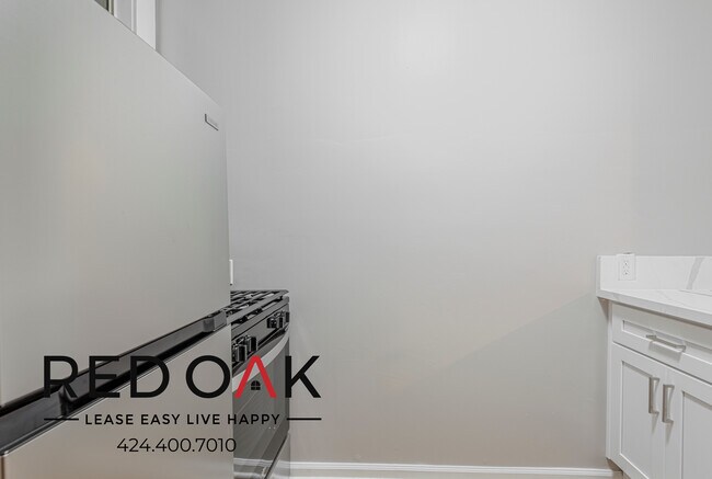Foto del edificio - ~2 Weeks FREE~ Welcoming, Sunny Studio wit...