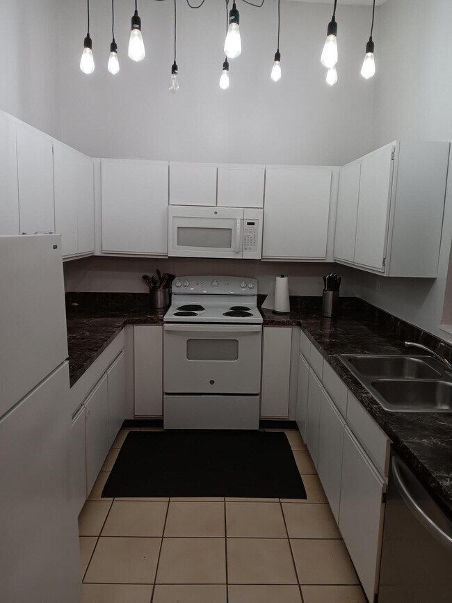 Foto del edificio - 1509 Hawthorne Pl