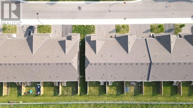 Building Photo - 114 Laguna Vlg Cres