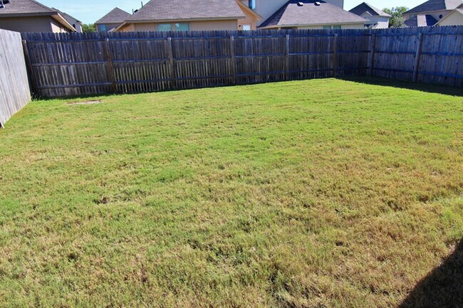 Foto del edificio - 7606 Millchase