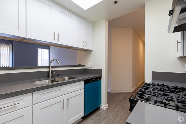 Building Photo - Lafayette Towers Apartment