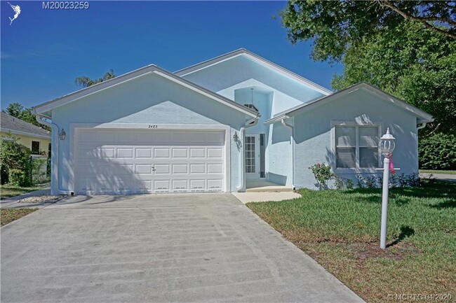 Building Photo - 2483 SW Regency Rd