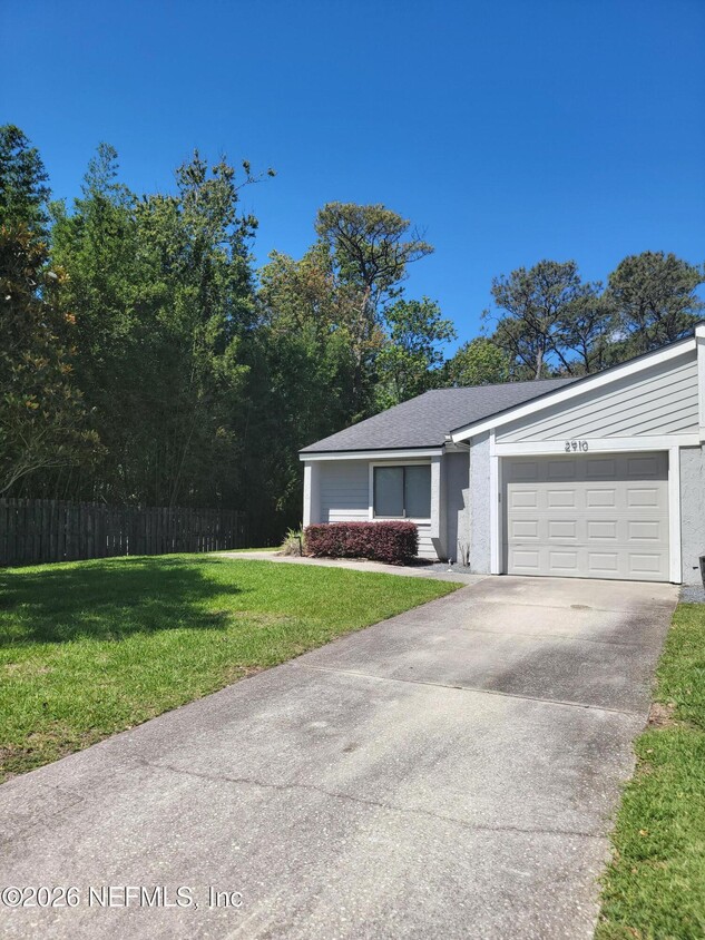 Building Photo - 2910 Sea Hawk Dr
