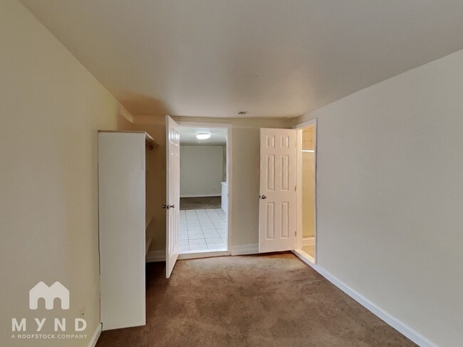 Foto del edificio - 1844 La Porte Ave