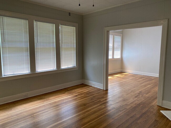 Foto del edificio - Highland 3BR/1BA by Centenary College