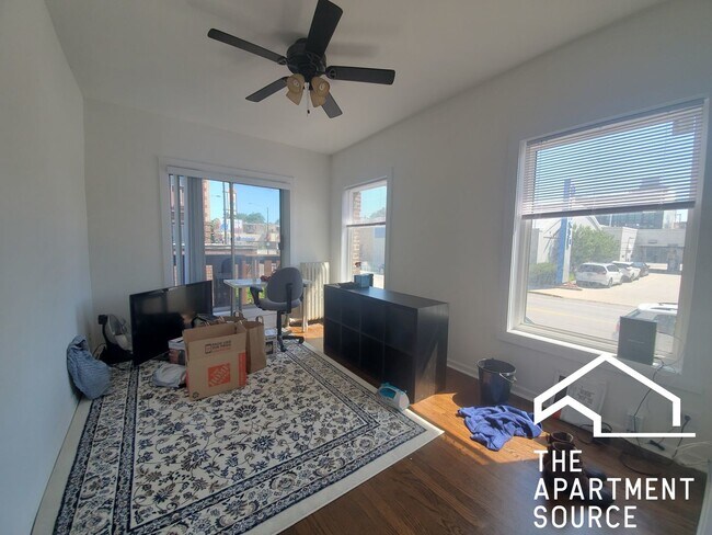 Foto del edificio - 3024 N Halsted St