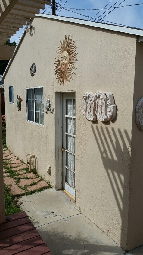 Foto principal - 5725 Burnet Ave