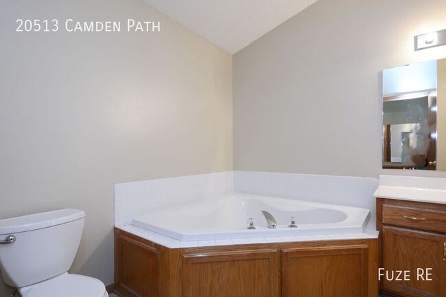 Building Photo - 20513 Camden Path