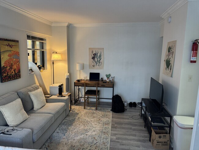 Foto del edificio - 2141 I St NW